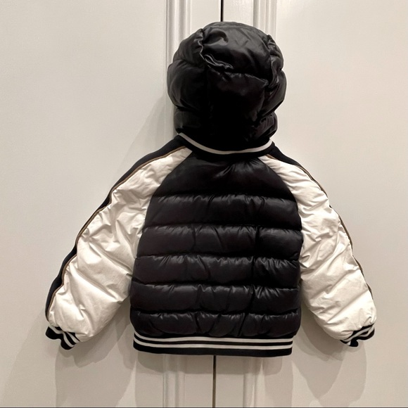 Moncler Bomber 2t with detachable hood+Duster bag+Hanger - Picture 2 of 14
